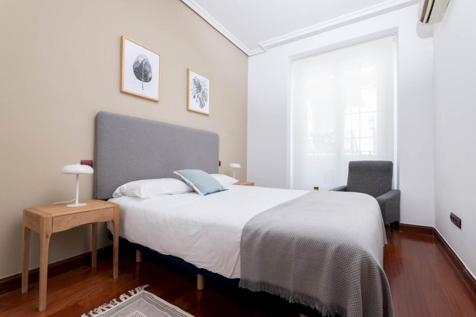 One Bedroom Apartment In Chueca Madrid Exterior photo