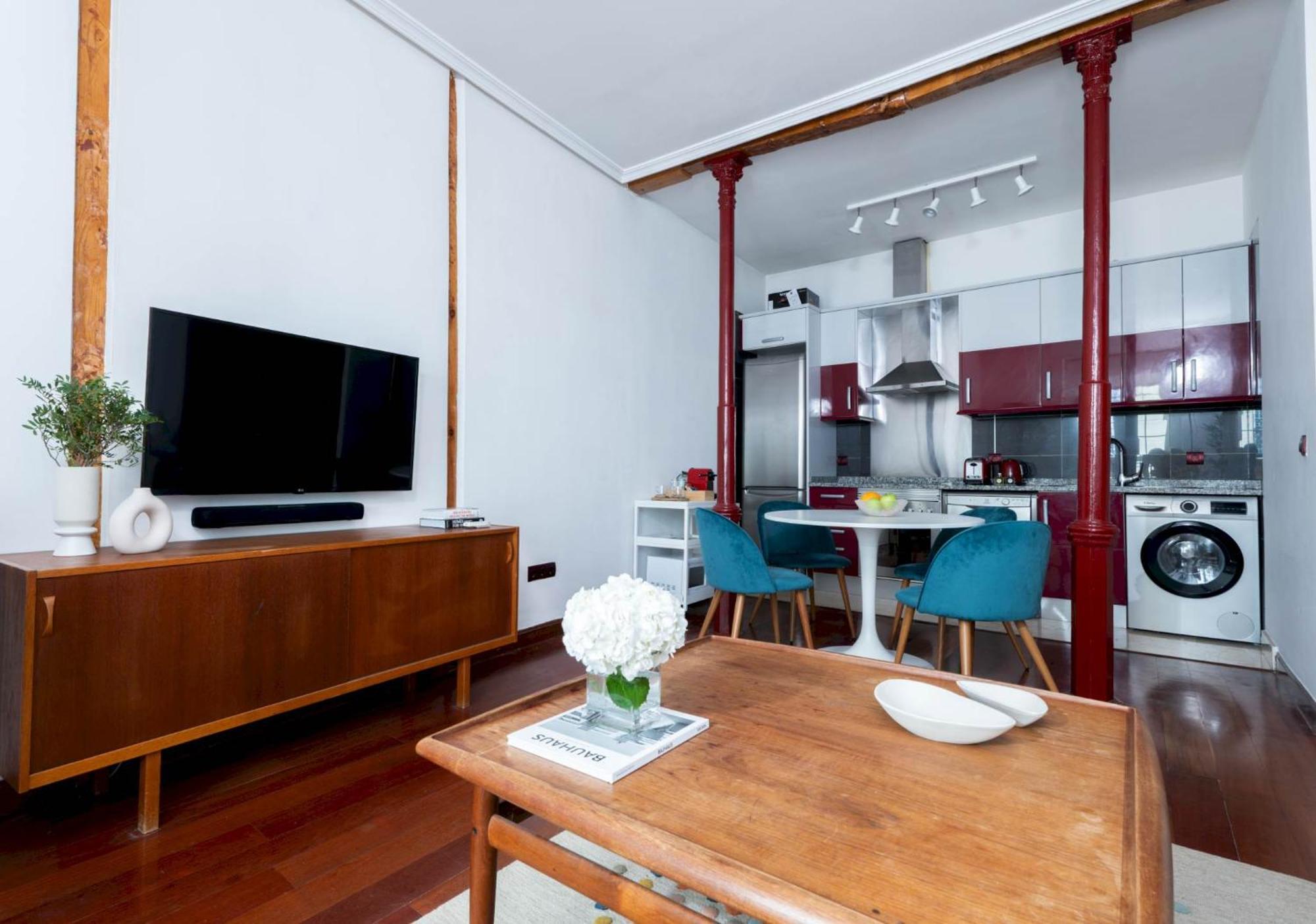 One Bedroom Apartment In Chueca Madrid Exterior photo